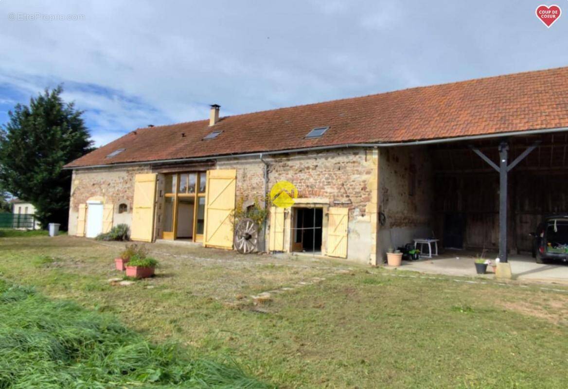 Maison à NERIS-LES-BAINS