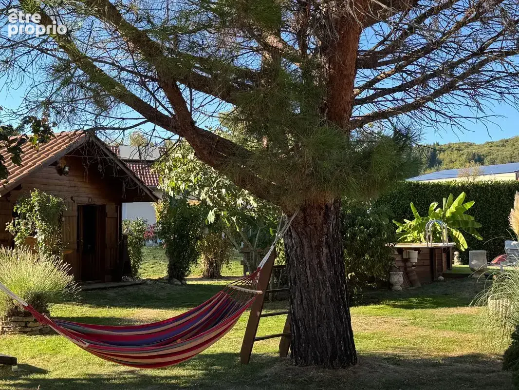 Belle propriété familiale avec grand parc arboré de 1 600 m² - photo 11