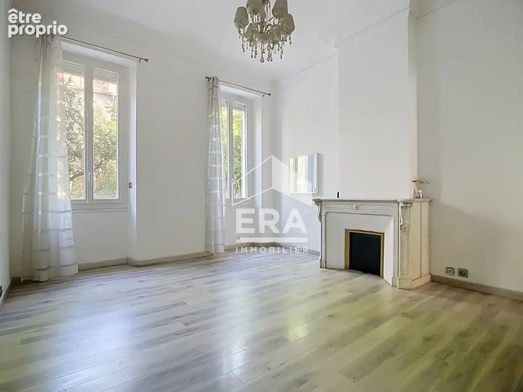 Appartement T4 de 116 m²  - Notre Dame du Mont - Marseille 13006 - photo 4