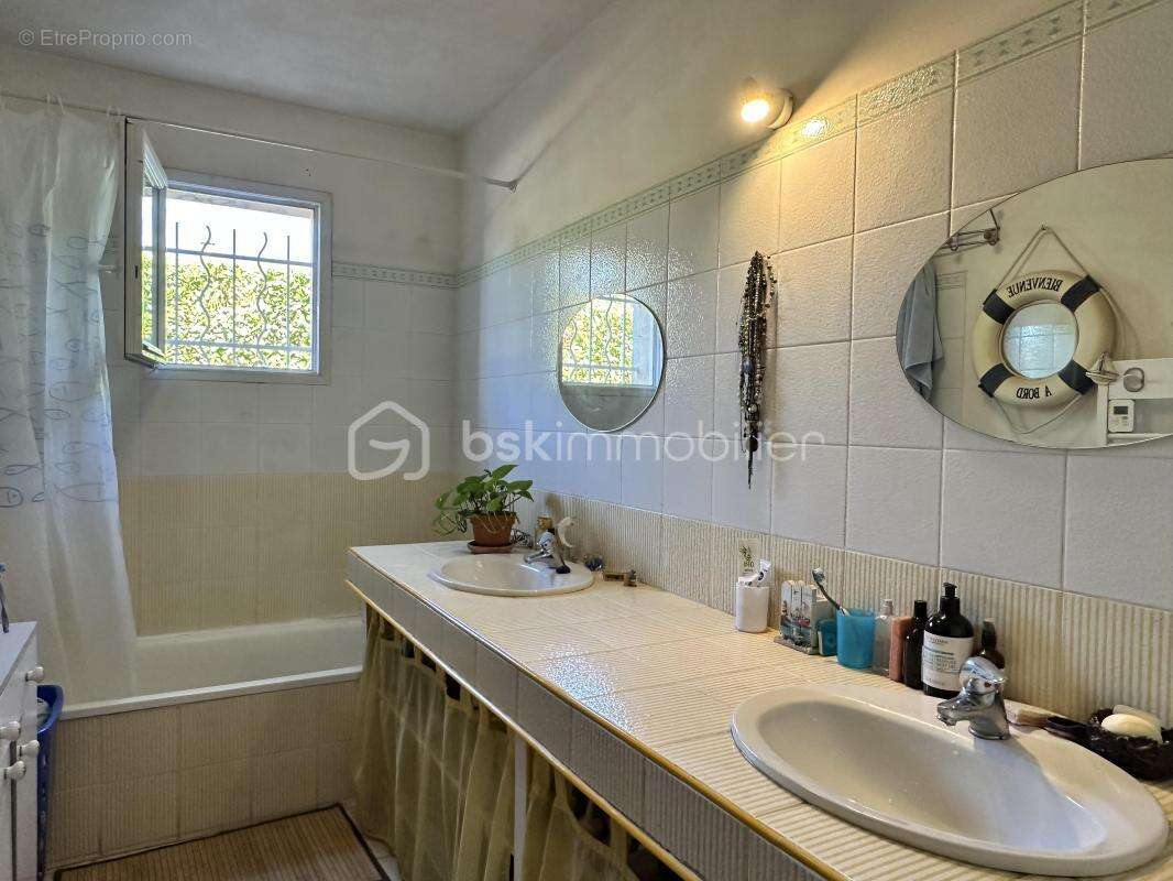 Chambarel - Maison sur une parcelle de 650 m2 avec piscine hors sol - photo 5