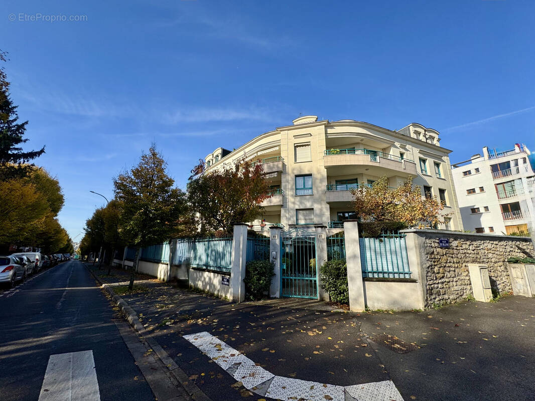 Appartement à LE PERREUX-SUR-MARNE