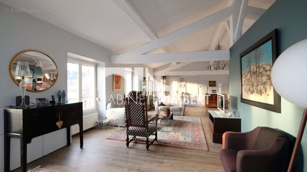 Appartement à SAINT-ETIENNE