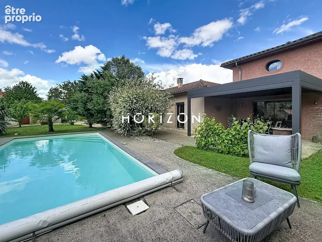 Photo Maison à Saint-Cyr-Sur-Menthon au prix de 398 000€