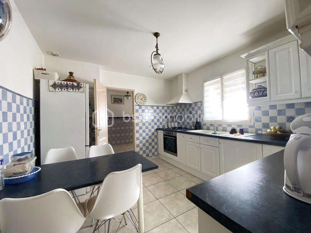 Maison à SAINT-GILLES