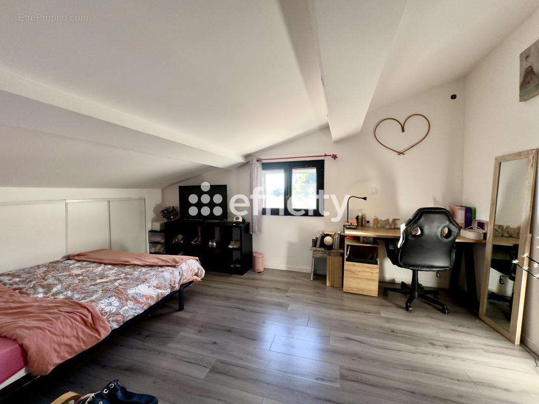 Maison à SEPTEMES-LES-VALLONS