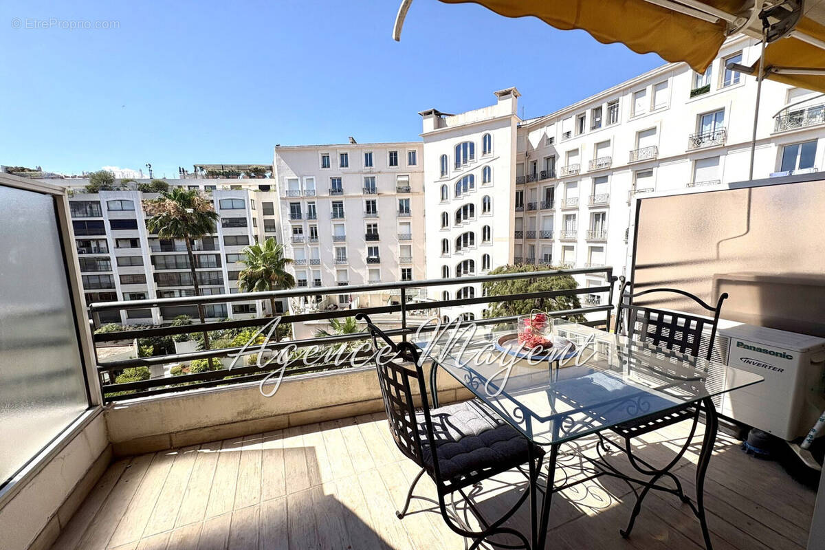 Appartement à CANNES