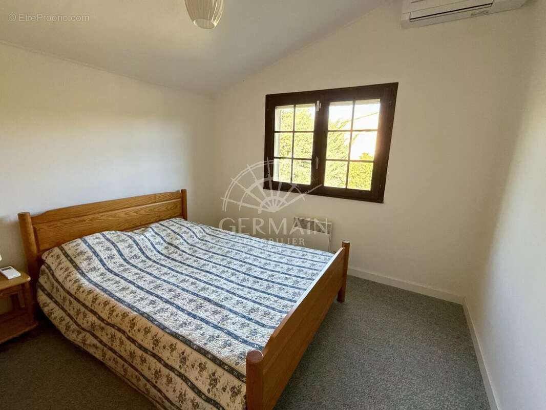 Maison à L'ISLE-SUR-LA-SORGUE