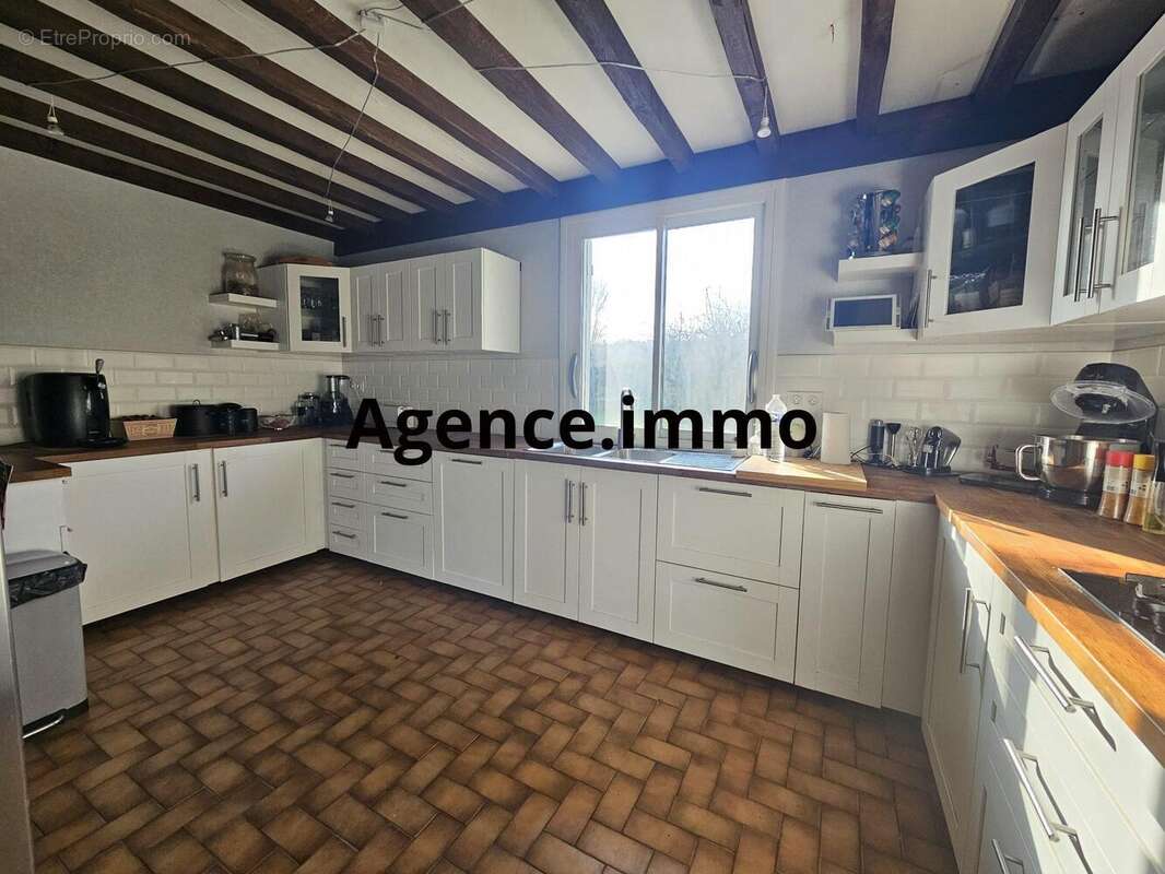 Maison 135 m² à Gournay-En-Bray  - photo 2