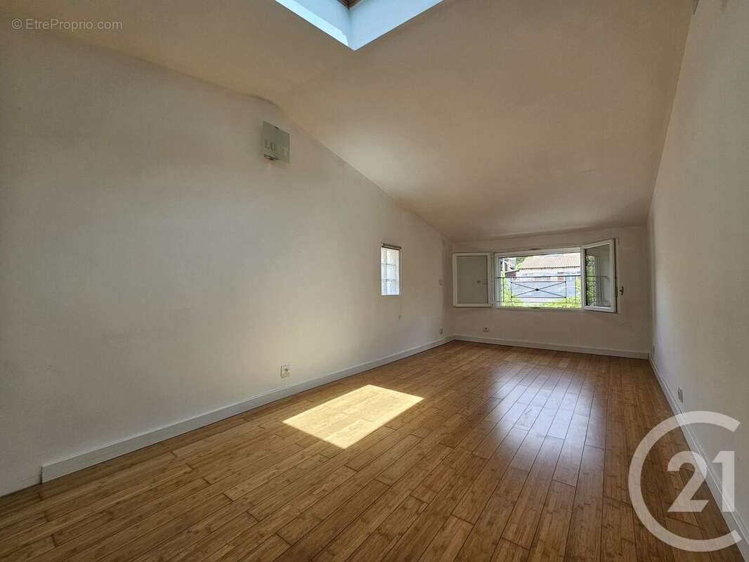 Maison 94 m² à Villeneuve-Loubet  - photo 8