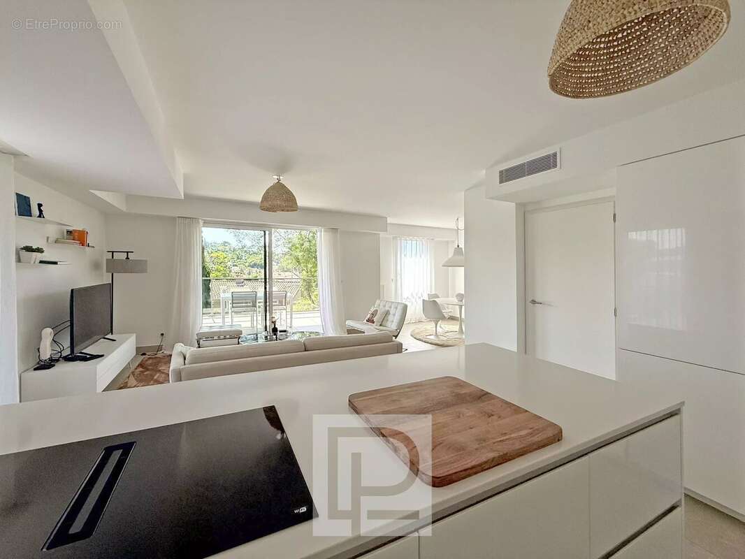 Appartement à MOUGINS