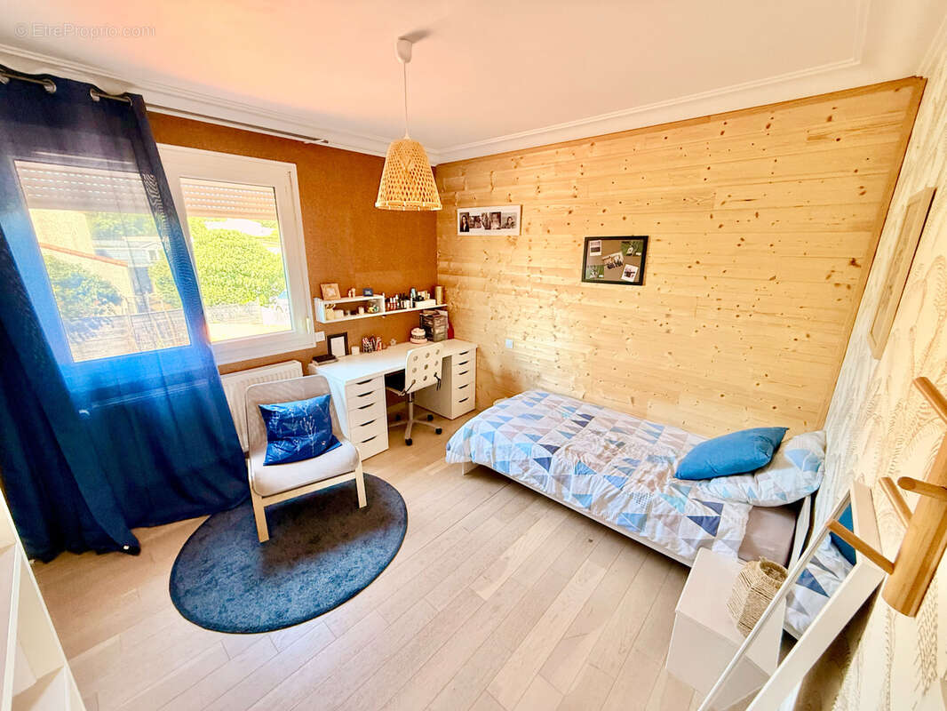 A vendre en exclusivite a pont saint martin maison de bourg familiale de 135 m2 avec locatif t3 de 60 m2 - photo 9