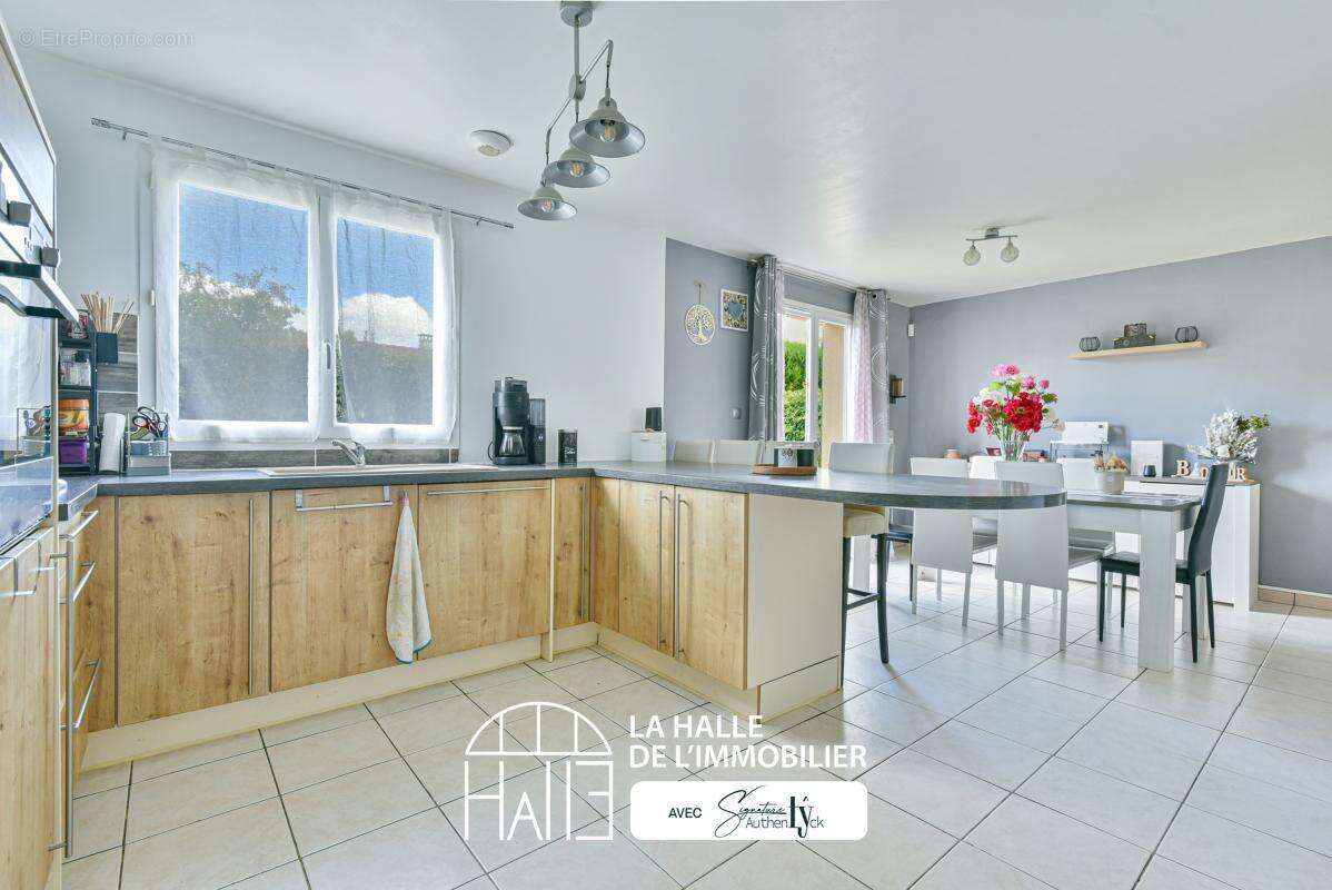 Maison 96 m² à Couzeix  - photo 8