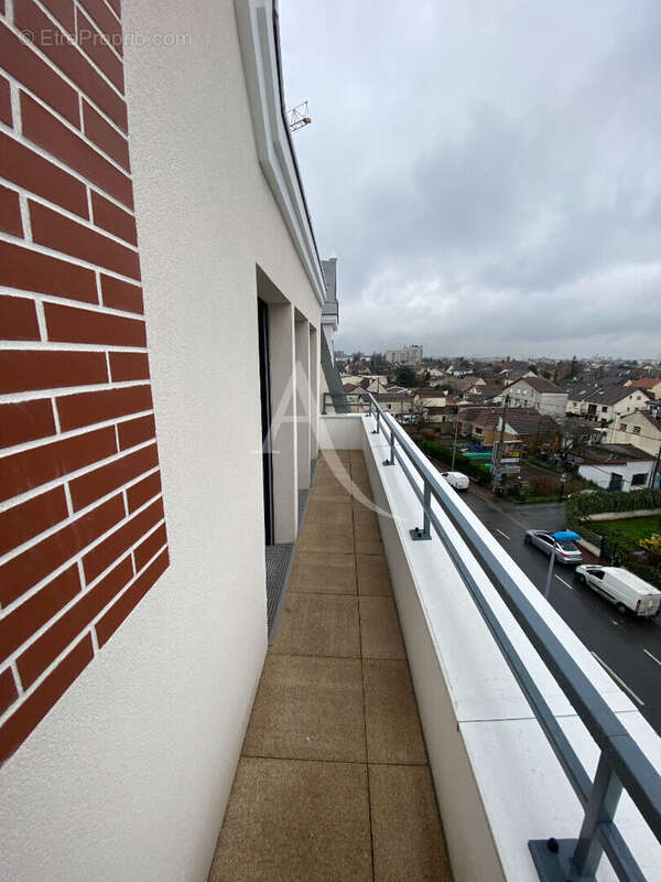 Appartement à LE BLANC-MESNIL