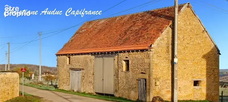 Entre Charolles, La Clayette et Paray le Monial, ancien corps de ferme en pierres, à rénover, sur parcelle de terrain de 900 m²  - photo 2