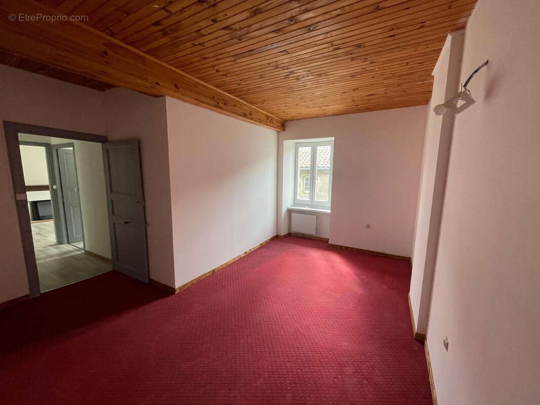 Maison à LABASTIDE-ROUAIROUX