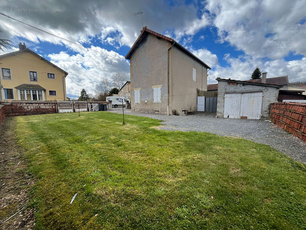 Appartement à ECUISSES