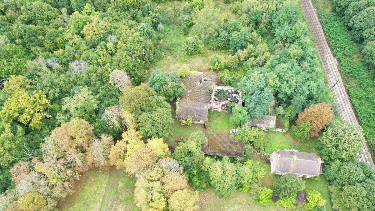 Terrain à LA ROCHETTE