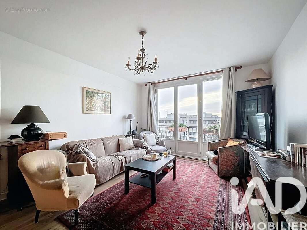 Appartement 54 m² à La Garenne-Colombes  - photo 2