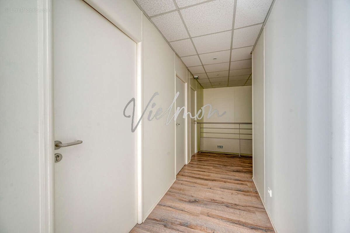 Commerce à SAINT-GERMAIN-EN-LAYE