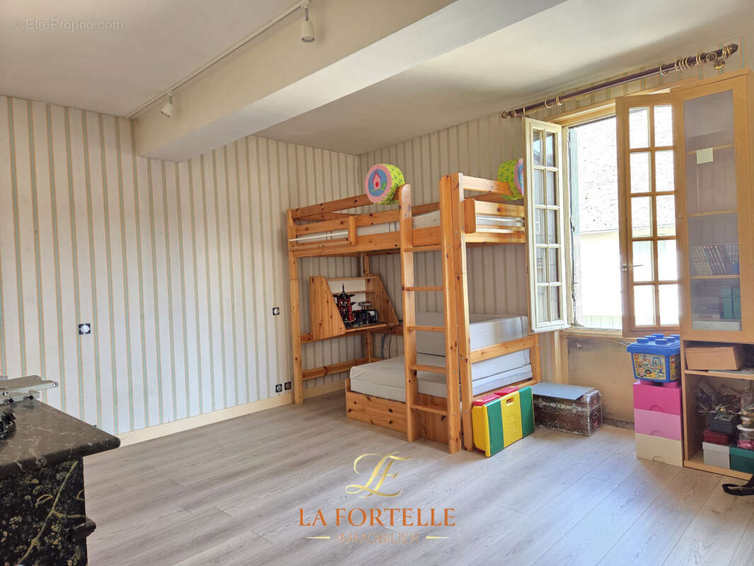 Houdan centre - photo 7