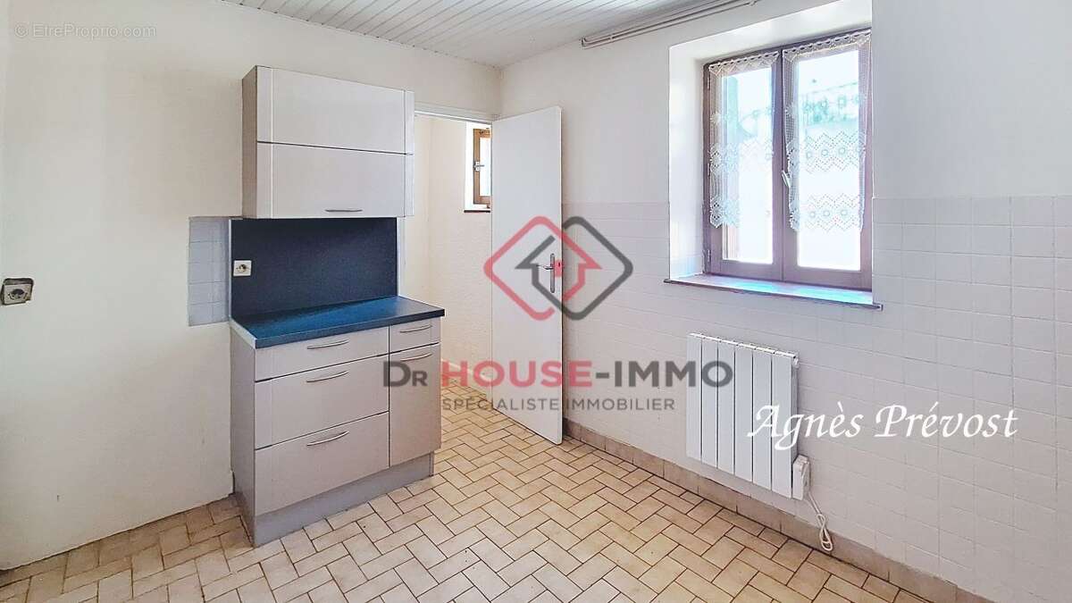 Maison 93 m² à Trevoux  - photo 6