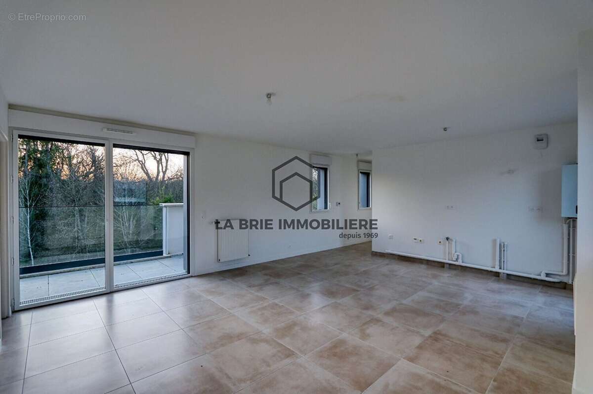 Appartement 77 m² à Rubelles  - photo 6