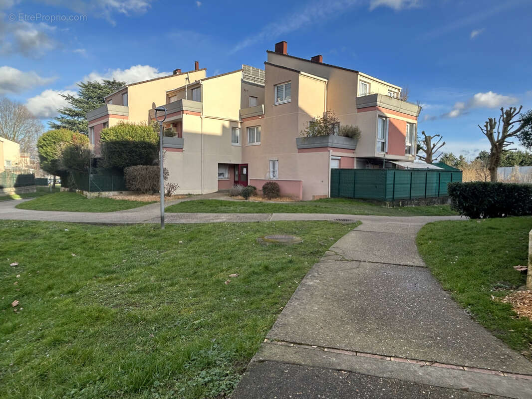 Appartement à VILLIERS-LE-BEL