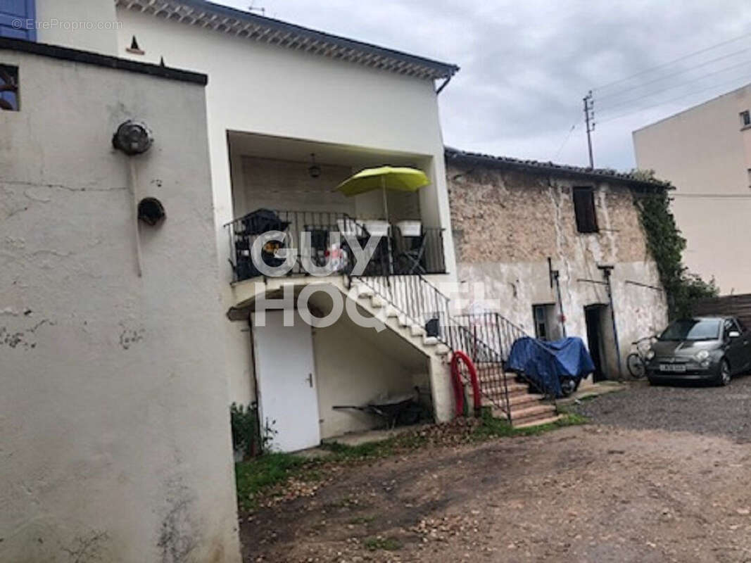 Terrain à VALLAURIS