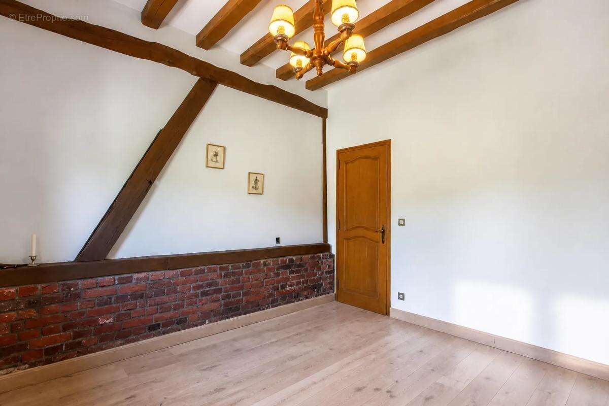 Maison de 5 pièces de 122 m² à La Rue-Saint-Pierre - photo 18