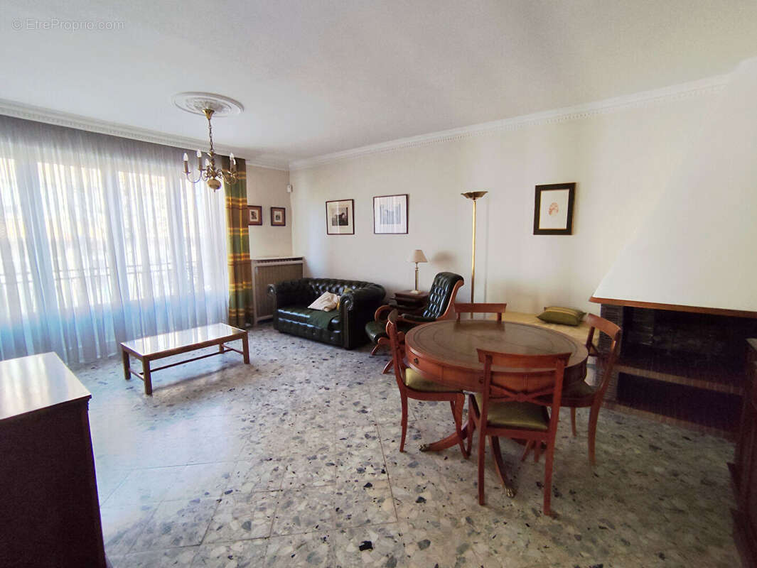 Maison à VILLEMOMBLE