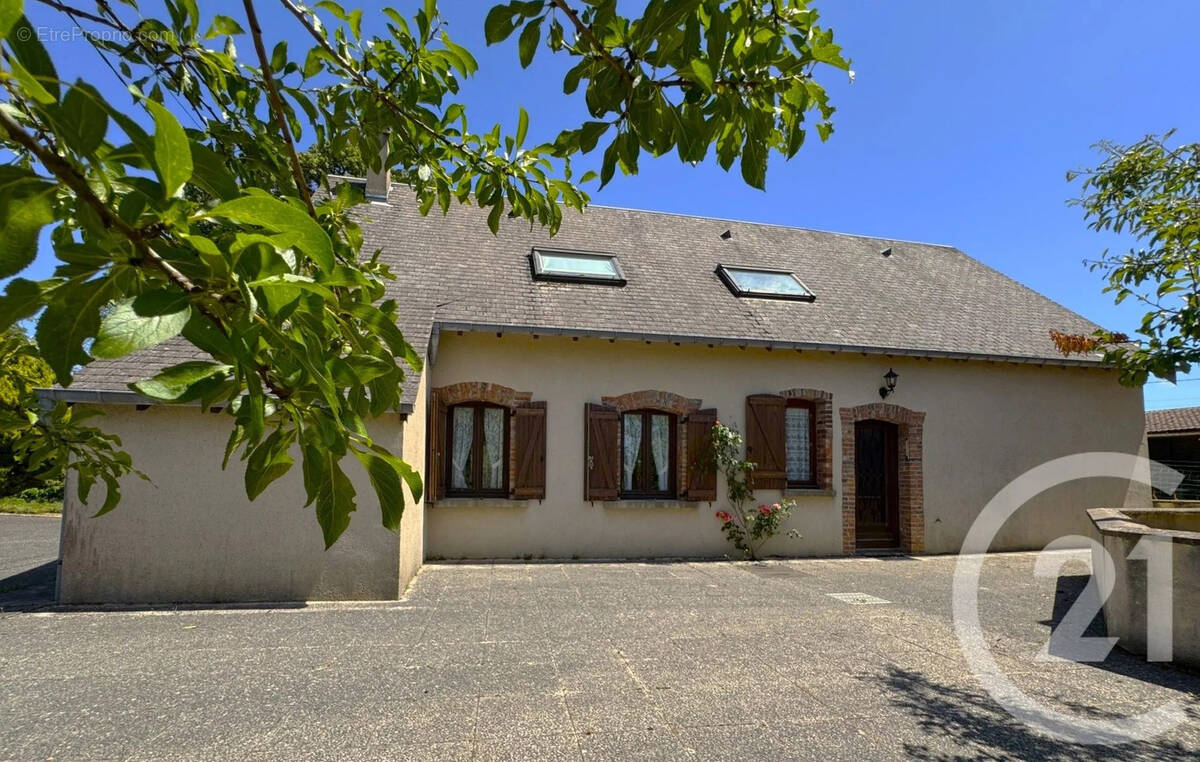 Maison à HUMBLIGNY