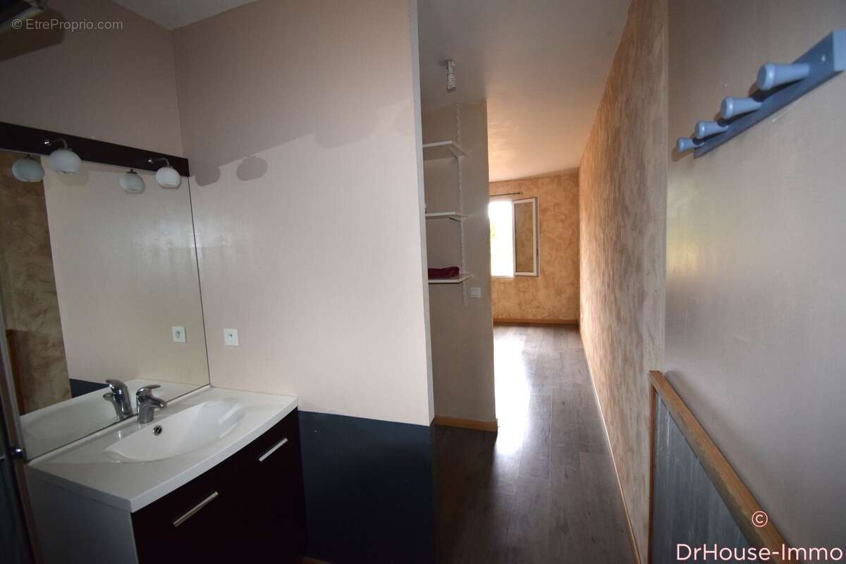 Maison à SAINT-SAUVANT