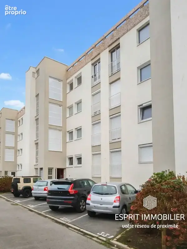 Concarneau - Appartement 3 pièces, dernier étage avec vue mer et parking - photo 10