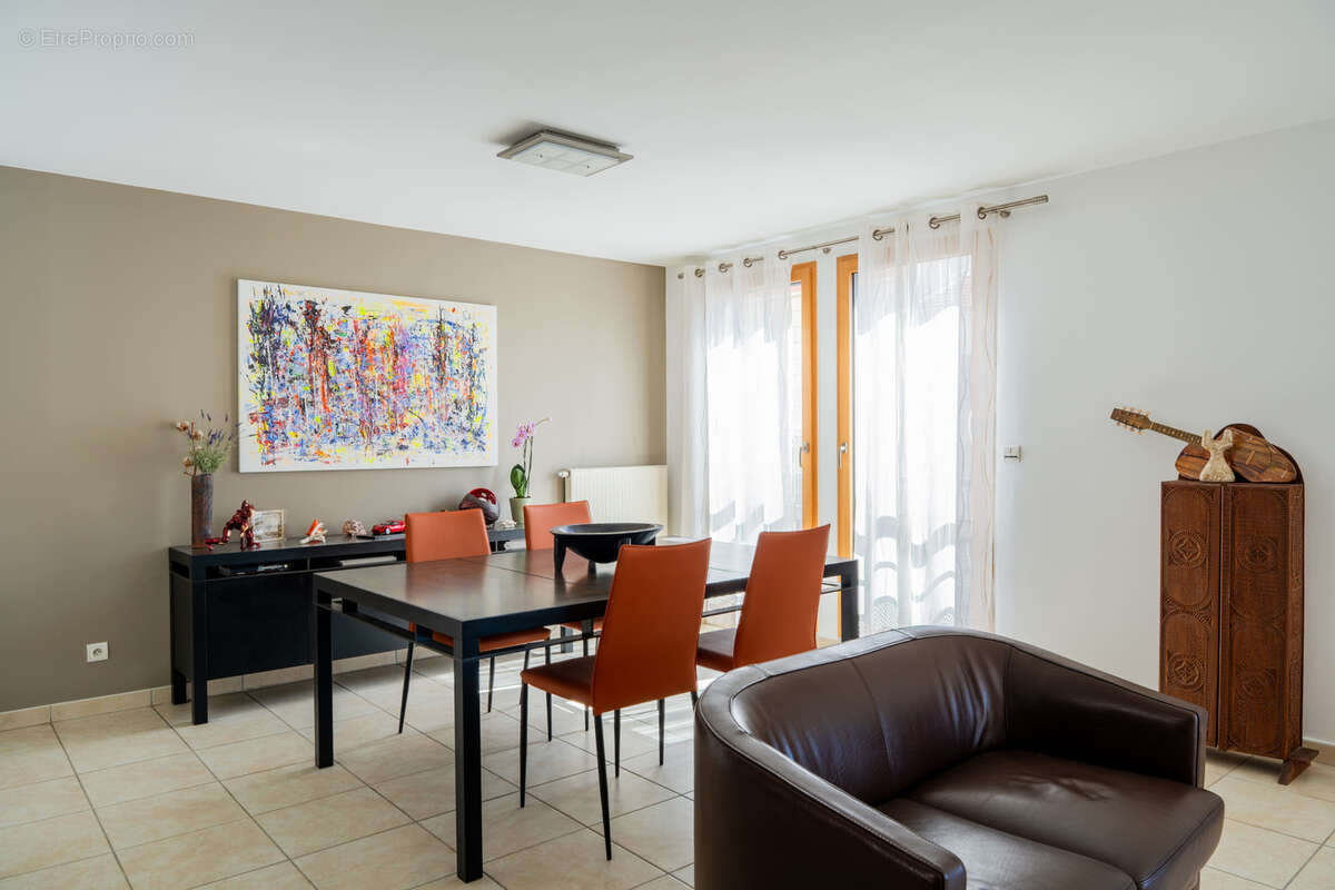 Appartement Familiale Lumineux et confortable avec Terrasse - photo 5