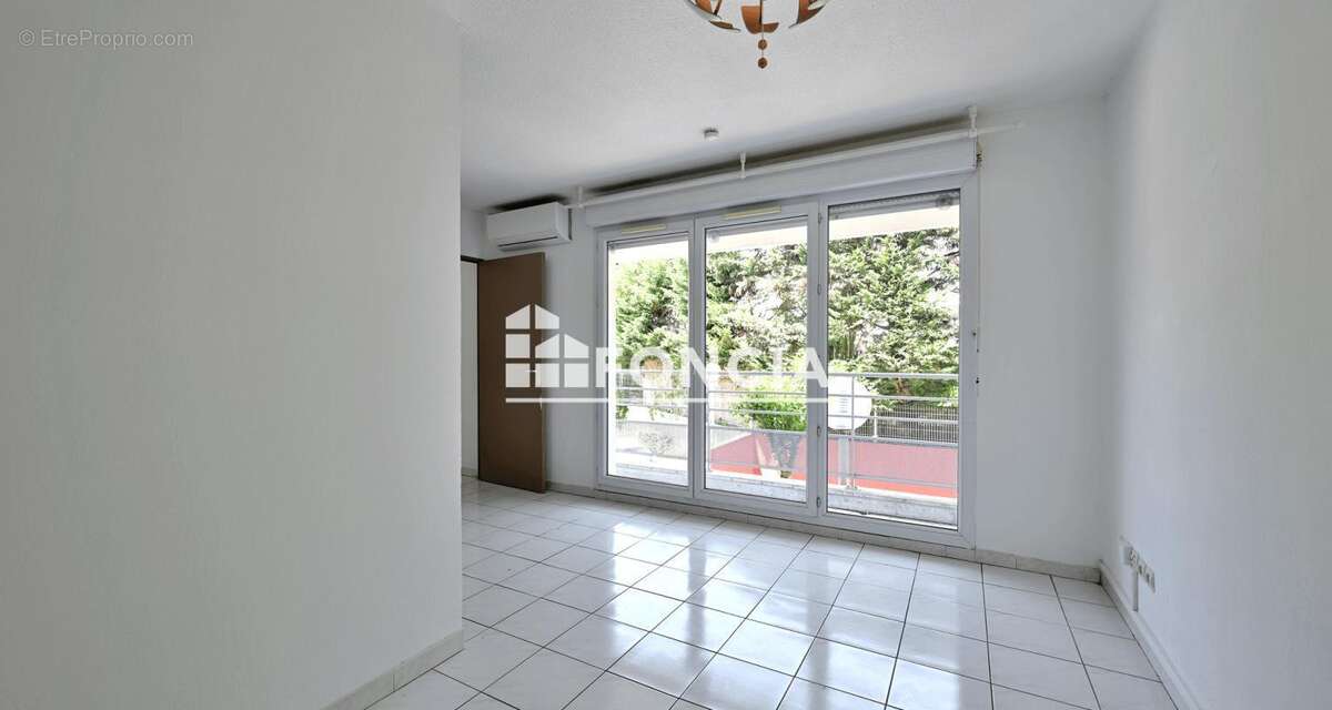 Appartement à SAINT-JEAN-DE-VEDAS