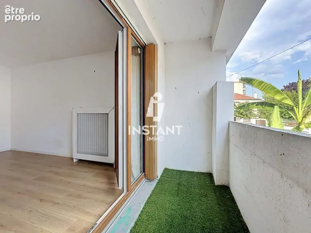 Charmant 2 pièces avec deux balcons et dressing - photo 5