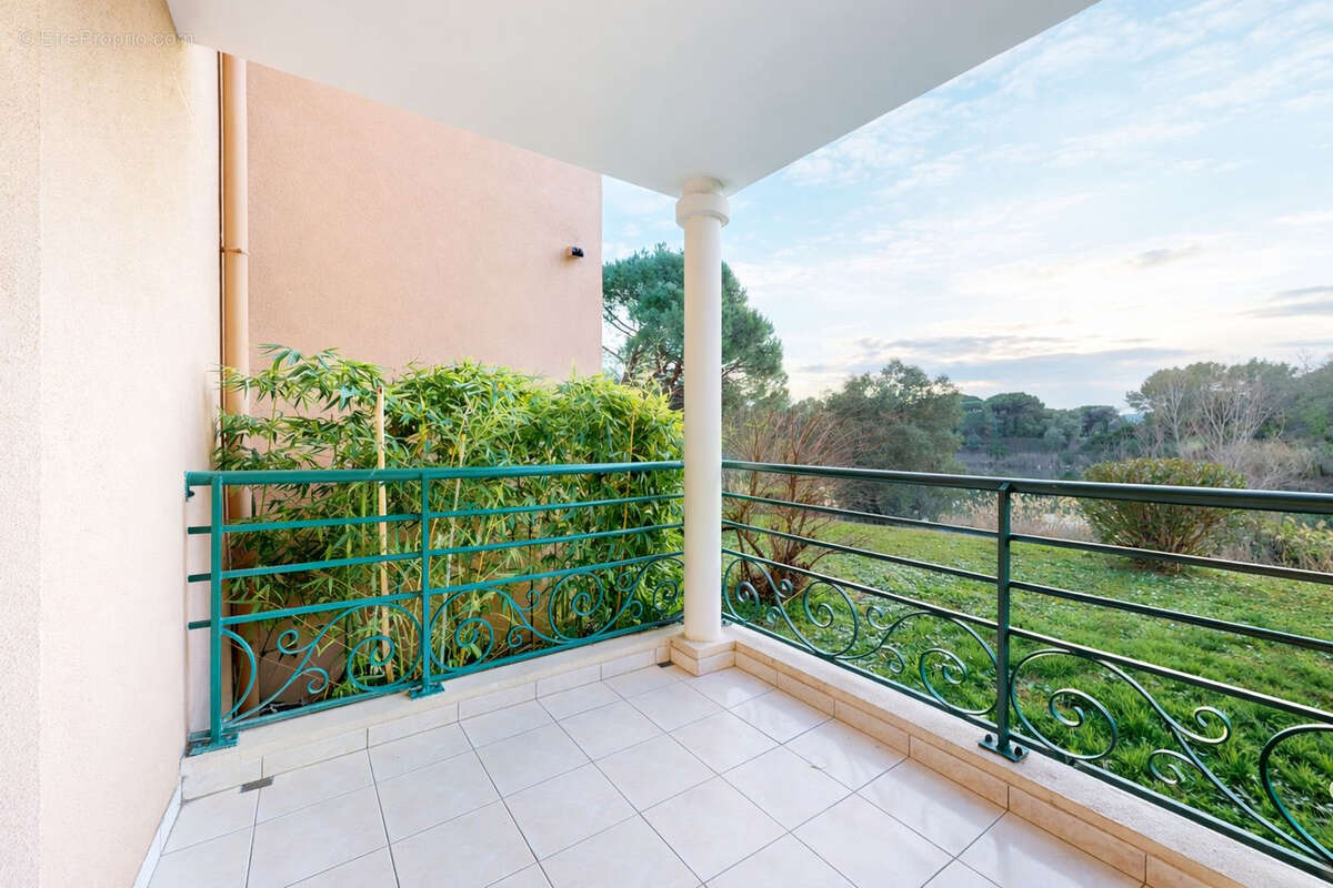 Appartement à FREJUS
