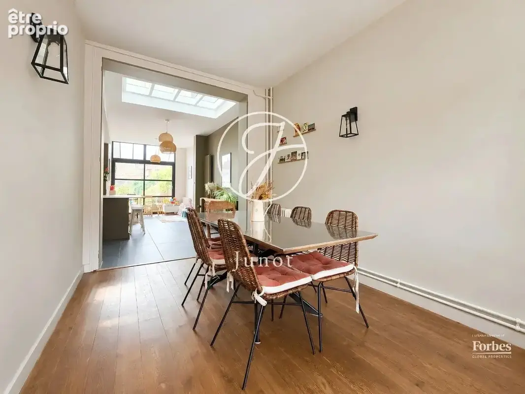 La Madeleine – BOTANIQUE – Maison à vendre – 6 pièces – 146,14 m² habitables – 4 chambres –  Bureau - Terrasse 60 m² - Garage en - photo 4