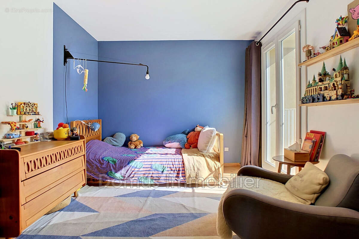 Appartement à CHATEAUNEUF-DE-GADAGNE