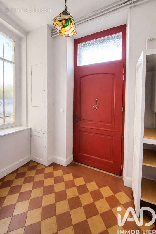 Maison 188 m² à Neuves-Maisons  - photo 6