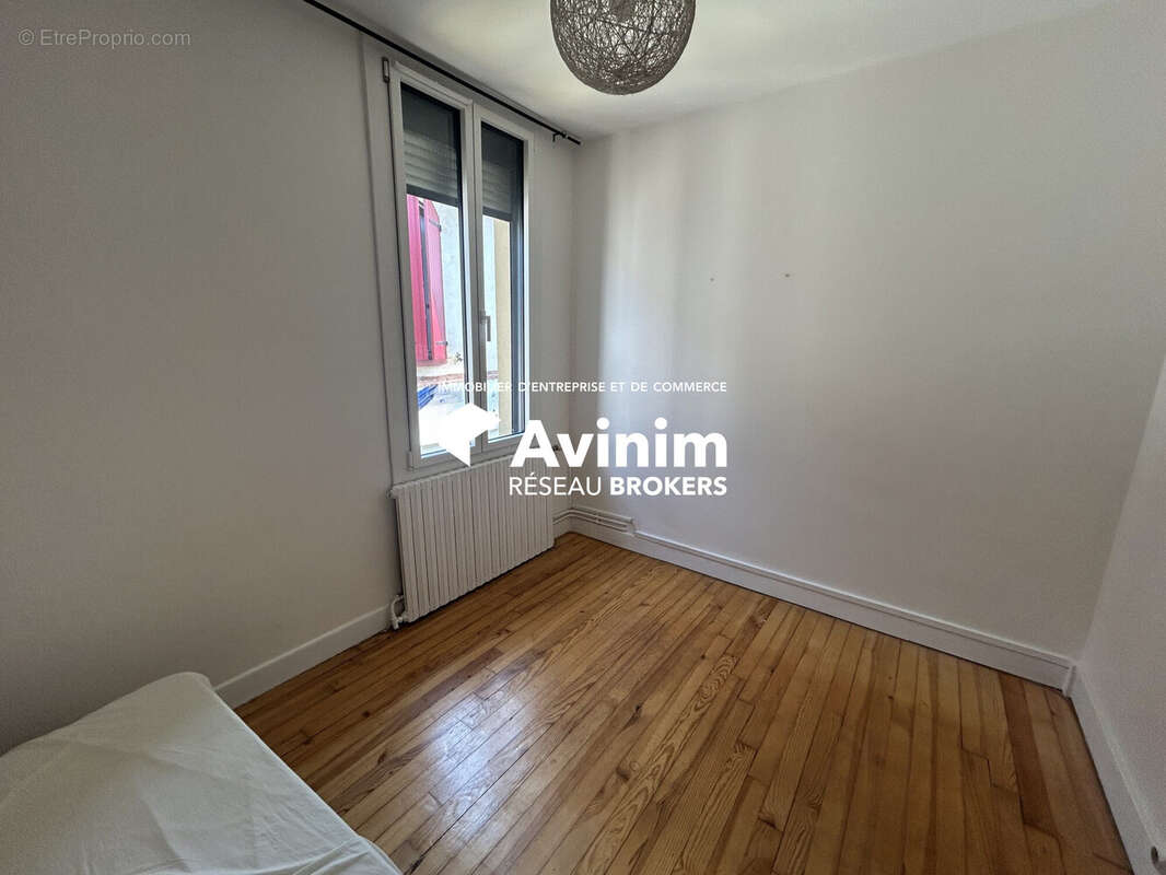 Commerce 65 m² à Fontenilles  - photo 5