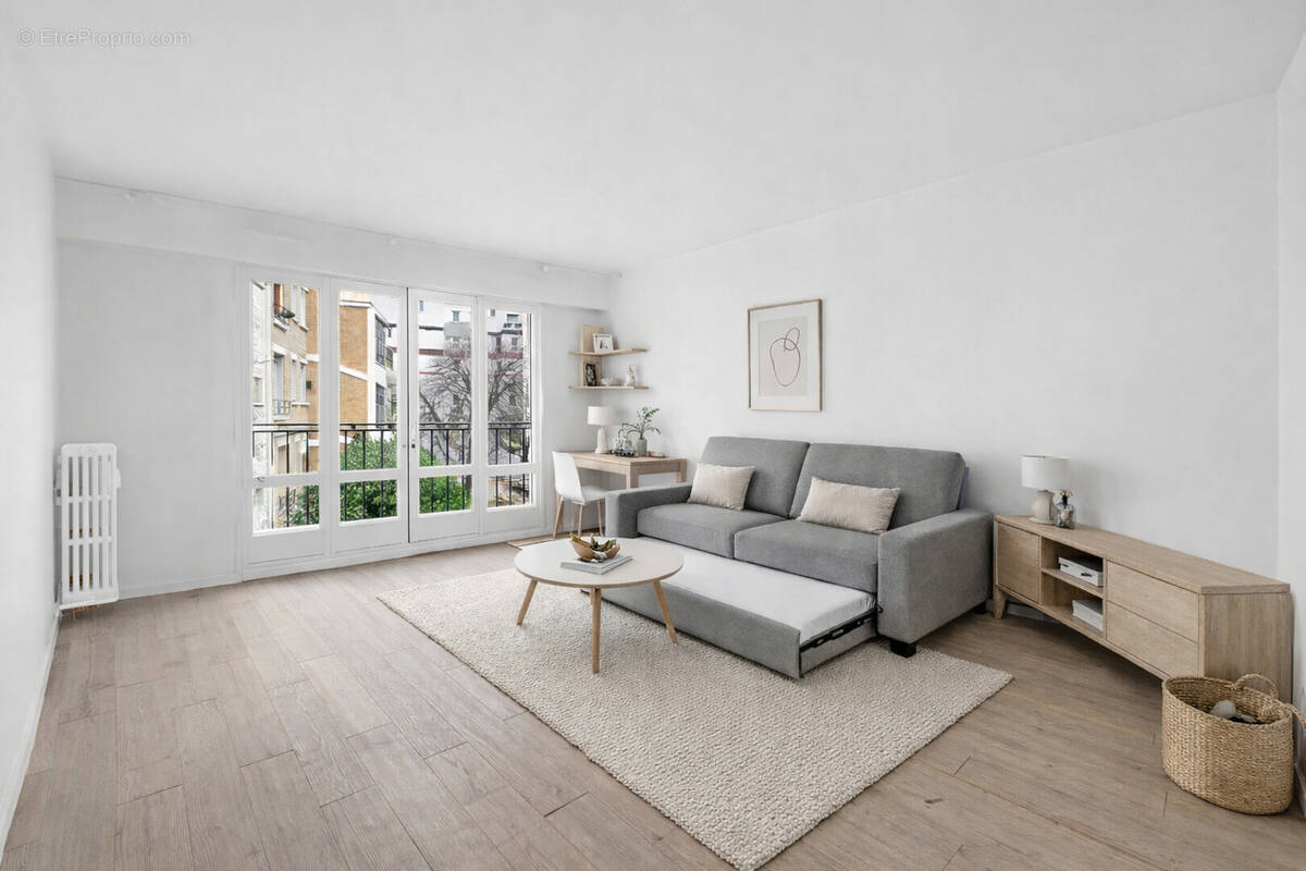 Appartement à PARIS-15E