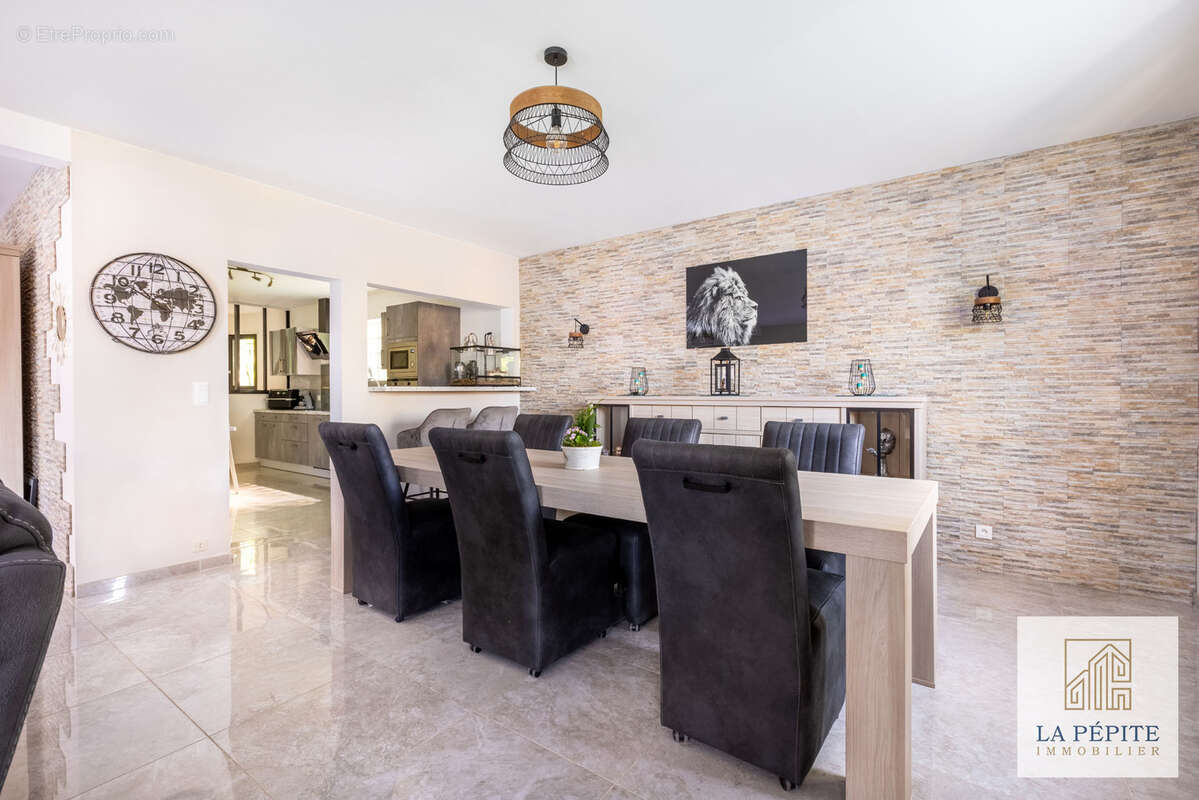 Maison à SAINT-AMAND-LES-EAUX