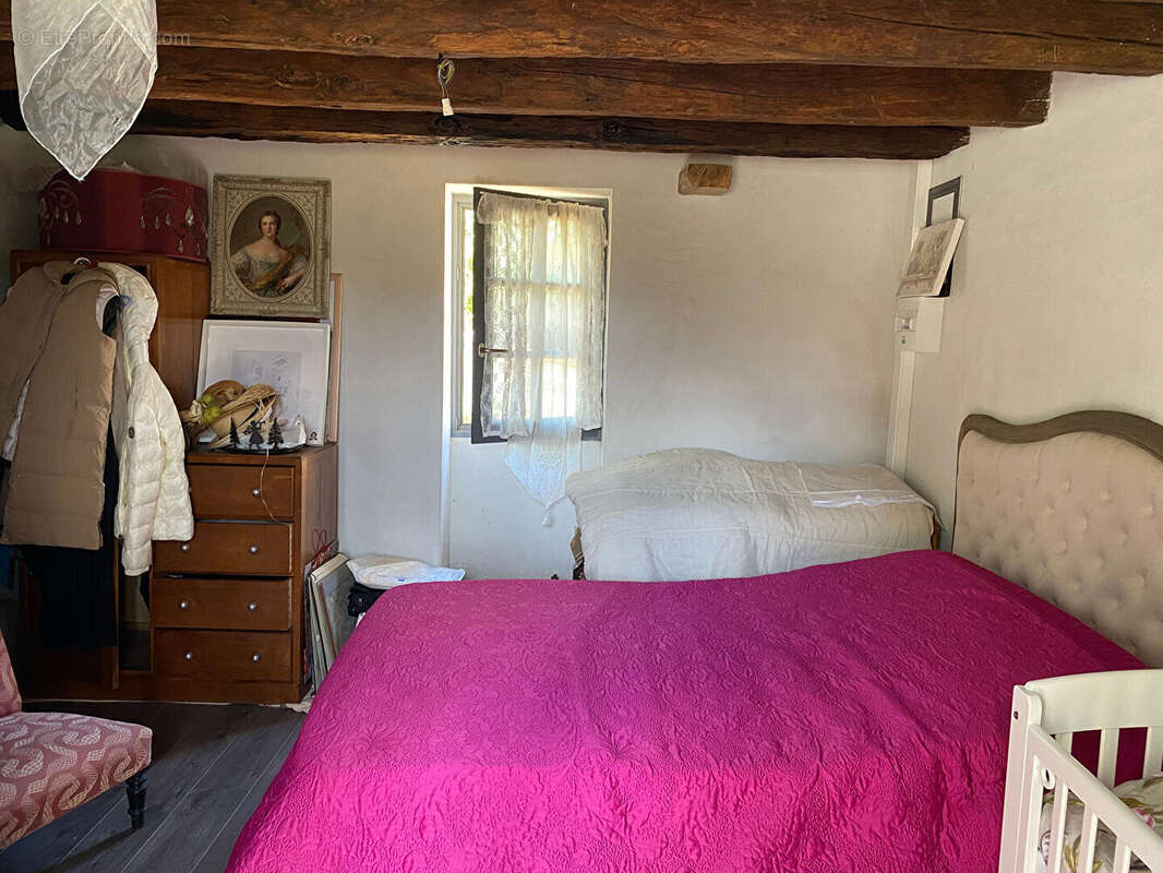 Ensemble de deux maisons  sur 4275m² - photo 9
