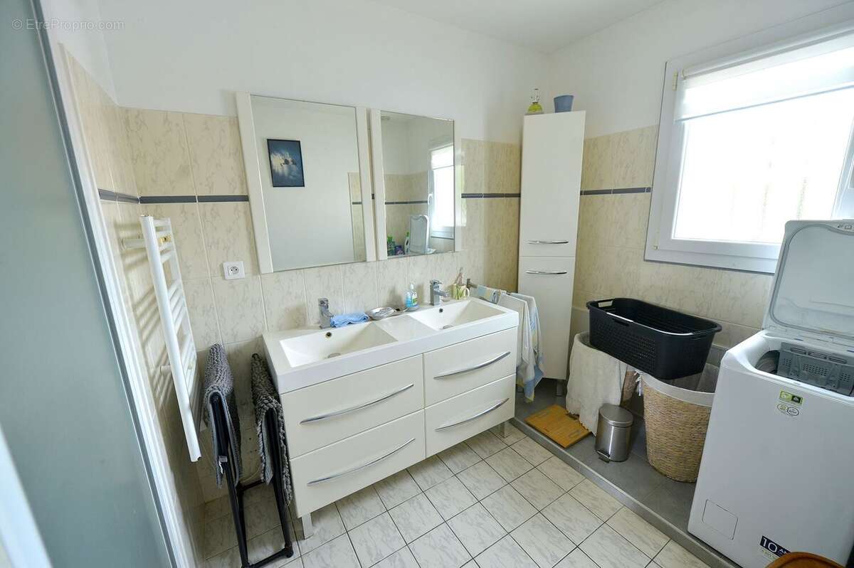 Maison à SAINT-GEORGES-DE-DIDONNE