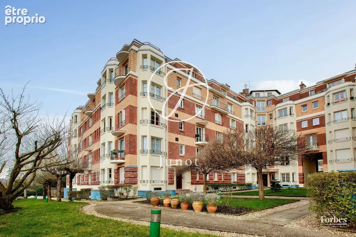 Viroflay - "VILLAGE" - Appartement en bon état - 105 m² - charme Art Déco - 2 ou 3 chambres - DPE D - photo 16