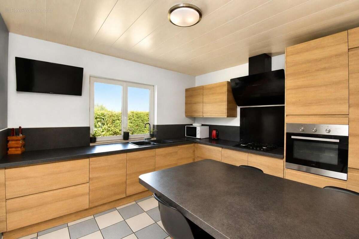 Maison 128 m² à Aix  - photo 7