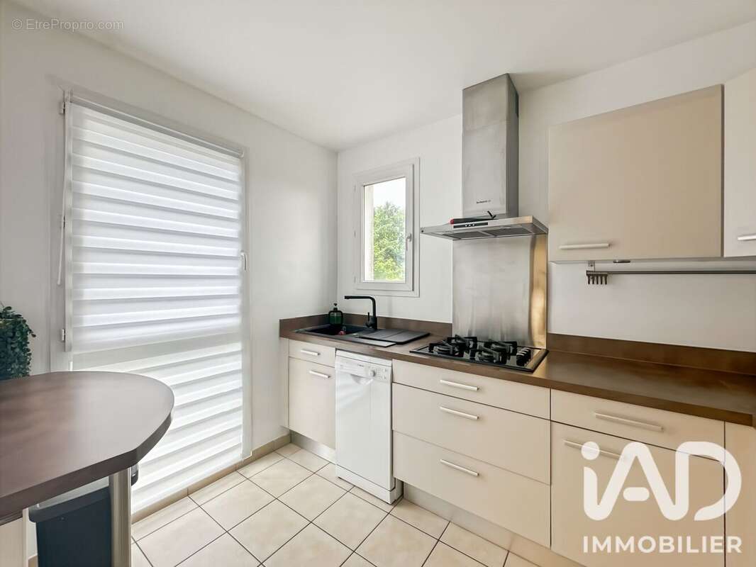 Photo 6 - Appartement à SAINTE-GENEVIEVE-DES-BOIS
