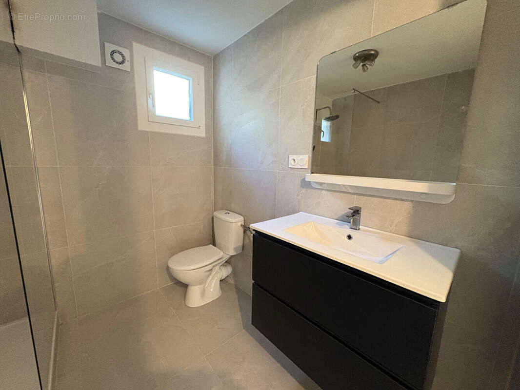 Maison à LA FARE-LES-OLIVIERS