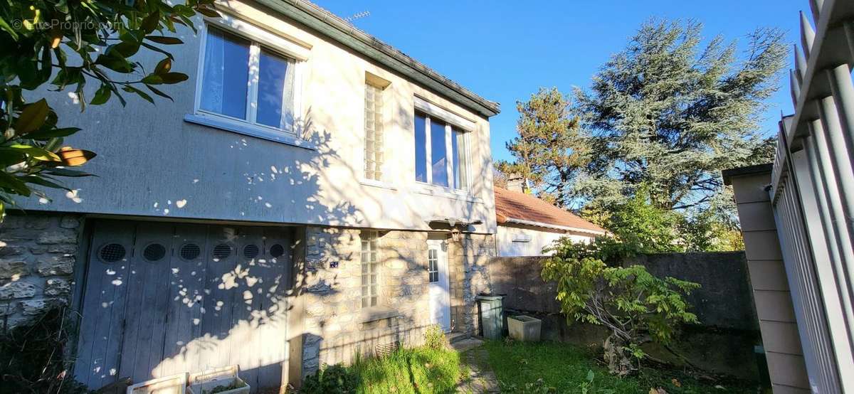 Maison à LE PLESSIS-ROBINSON